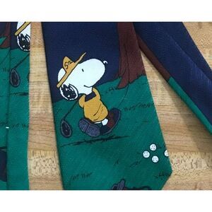 #1048 Cartoon SNOOPY CHARLIE BROWN and gang necktie 56 X 4